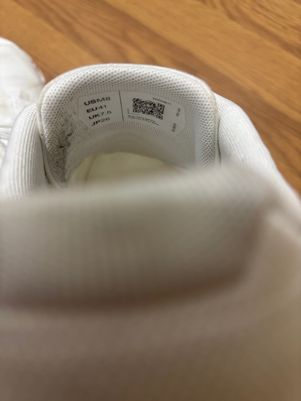 On Running All White Cloud Sneakers - Picture 8 of 10